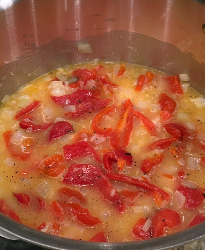 roasted red pepper, onion and garlic in vegetable broth